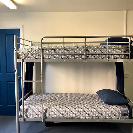 The Nook Backpackers Hostel โฮบาร์ต ภายนอก รูปภาพ
