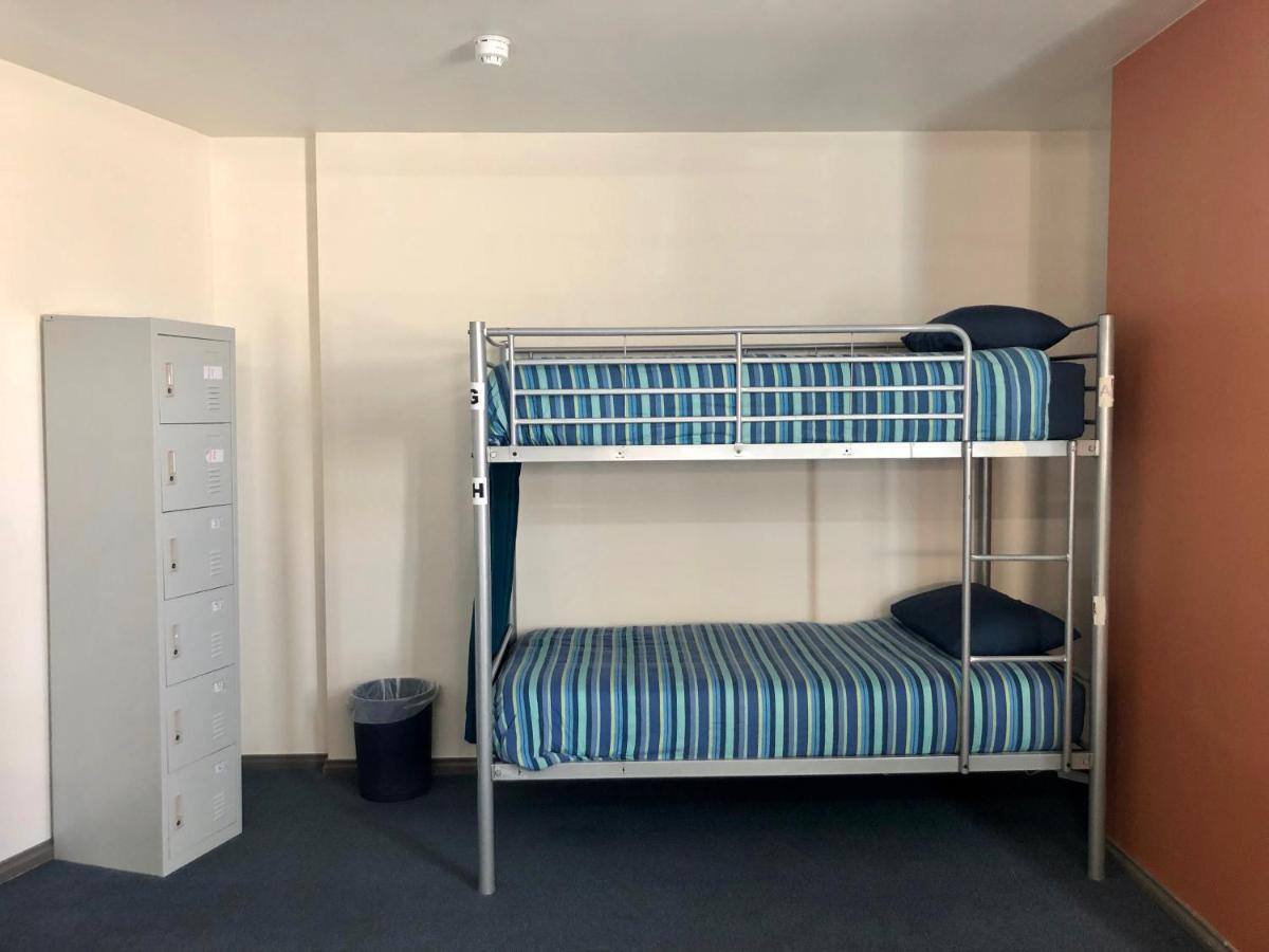 The Nook Backpackers Hostel โฮบาร์ต ภายนอก รูปภาพ