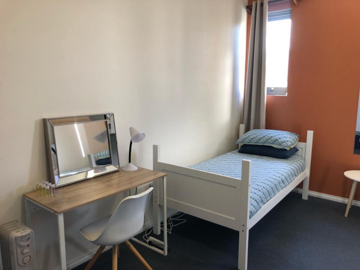 The Nook Backpackers Hostel โฮบาร์ต ภายนอก รูปภาพ